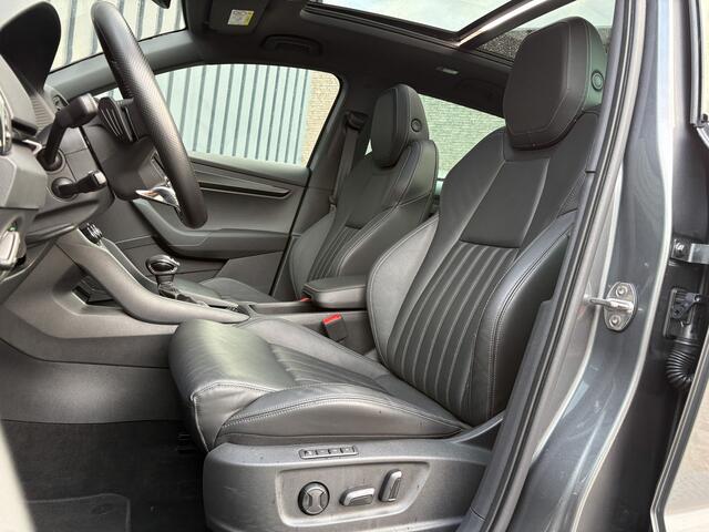 Skoda Karoq 1.5 TSI ACT Sportline Business | Pano | Trekhaak wegkl. | Stoelgeheugen | 360 Camera | Prijs Rijklaar!!