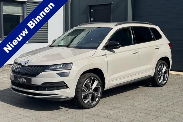 Skoda Karoq 1.5 TSI ACT 150pk DSG Sportline STOELVERWARMING LED AUTOMAAT 19" LICHTMETAAL