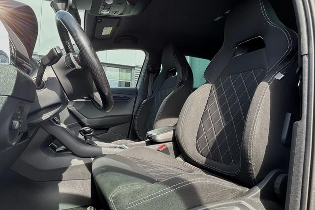 Skoda Karoq 1.5 TSI ACT 150pk DSG Sportline STOELVERWARMING LED AUTOMAAT 19" LICHTMETAAL