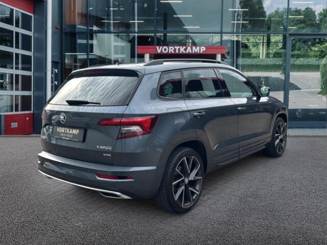 Skoda Karoq 2.0 TSI DSG SPORTLINE 4X4 PANO-DAK/TREKHAAK/STANDKACHEL/CAMERA