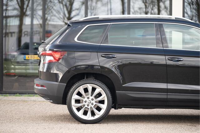 Skoda Karoq 1.5 TSI ACT Style | Trekhaak | ACC | Navi | Camera | Stoelverw.