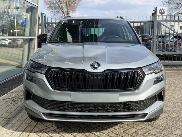 Skoda Karoq Sportline Ultimate 1.5 TSI 150 PK DSG | Automaat | Trekhaak | Panoramadak | Led Matrix verlichting | Trekhaak |
