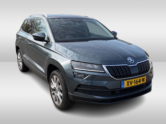 Skoda Karoq 1.5 TSI ACT Style Business / Trekhaak / Camera / Keyless / CarPlay / 18'' / Canton Audio / DAB / Stoelverwarming / Cruise Control Adaptief