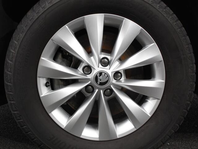 Skoda Karoq 1.5 TSI 150pk Automaat ACT Ambition Navigatie Android Auto / Apple Carplay Climate Control Camera Parkeer sensoren Lichtmetalen Velgen Dab Digitale Cockpit Keyless Start Led Cruise Control Adaptive