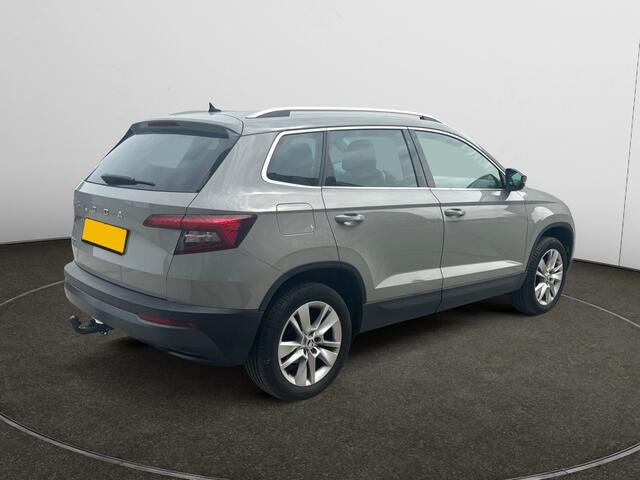 Skoda Karoq 1.5 TSI ACT Business Edition Aut- Carplay, Android Auto, Trekhaak, Camera, Virtual Cockpit