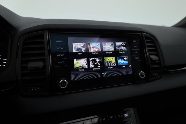 Skoda Karoq 1.5 TSI ACT Sportline Business | Dig. Cockpit | Pano | Elek. Trekhaak | Krell Audio | Adapt. Cruise | Keyless | Stoel-Stuurverw. |