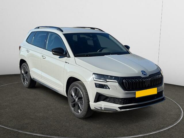 Skoda Karoq 1.5 TSI ACT RS Sportline Business Aut- Carbon, Kuipstoelen, Carplay, Android Auto, Sfeerverlichting, Keyless