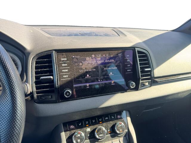 Skoda Karoq 1.5 TSI ACT RS Sportline Business Aut- Carbon, Kuipstoelen, Carplay, Android Auto, Sfeerverlichting, Keyless