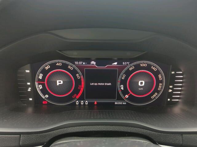 Skoda Karoq 1.5 TSI DSG 150pk Sportline Business Matrix-LED | Navigatie | 19"lm