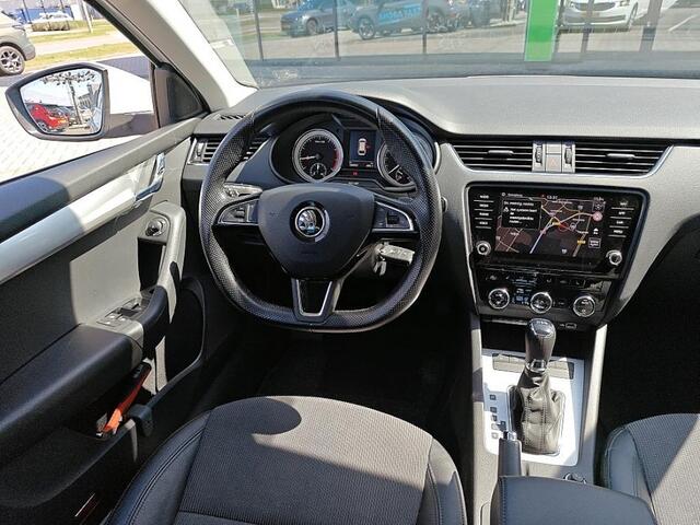 Skoda Karoq 1.0 TSI Business Edition Trekhaak | LED LMV |