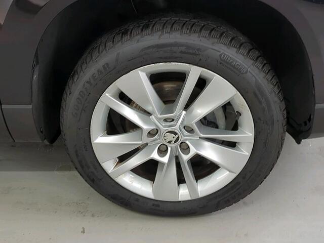 Skoda Karoq 1.0 TSI Business Edition Trekhaak | LED LMV |