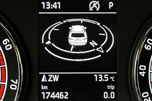 Skoda Karoq 1.5 TSI ACT Ambition Business | Panoramadak | Trekhaak | Stoelverwarming | Airco