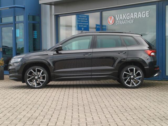 Skoda Karoq 1.5 TSI Sportline Business, Automaat / Trekhaak / Schuifdak / Virtual Cockpit / Canton Audio / 19' Sportvelgen