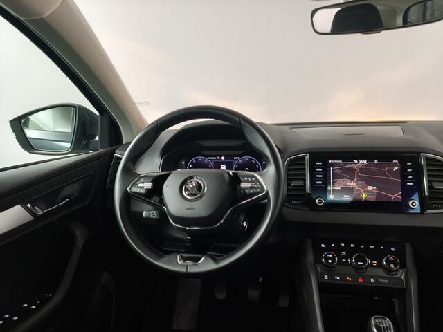 Skoda Karoq 1.0 TSI Business Edition PANORAMADAK | WEGKLAPBARE TREKHAAK | PARKEERSENSOREN VOOR-/ACHTER | ADAPTIVE CRUISE CONTROL