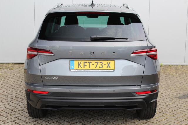 Skoda Karoq 1.5-150pk 'Selection' DSG-AUTOMAAT ! Fijne comfortabele hoogzitter, slechts 11.000km, trekgew. 1.500kg ! Aut. airco, Stuur- en stoelverwarm., Adapt. Cruise Cntrl, Climate Cntrl, Keyless entry/keyless go, Navigatie by Apple CarPlay/Android auto etc.