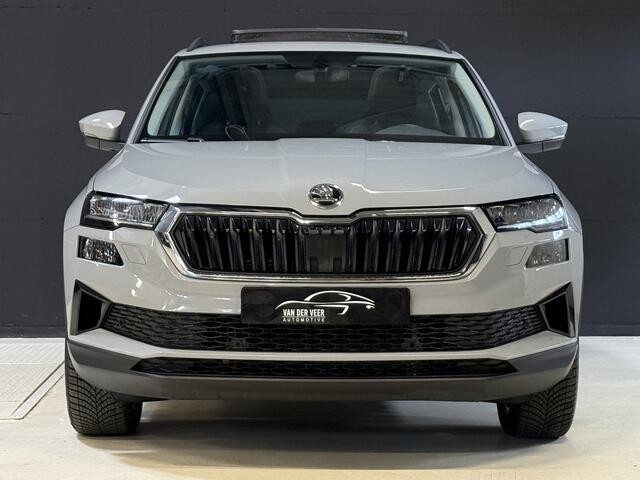 Skoda Karoq 1.5 TSI ACT Business Edition Plus | Panoramadak | Camera | Adaptive cruise | Stoelverwarming | Full LED | NL auto | Dealer onderhouden