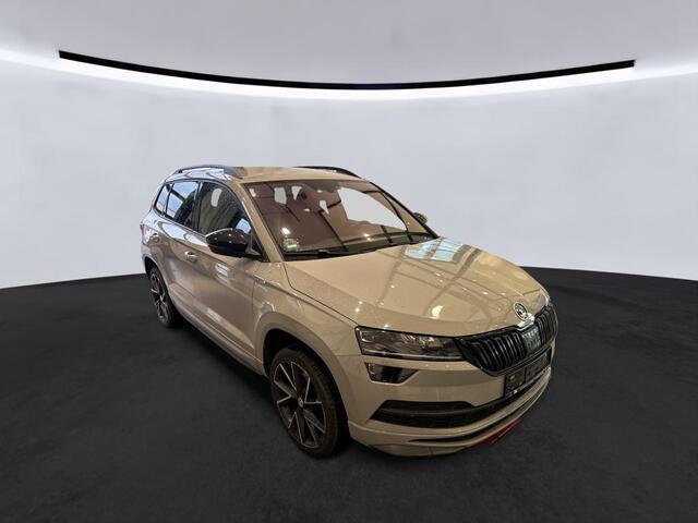Skoda Karoq 1.5 TSI 150pk Automaat Sportline Business / Trekhaak / Camera / Keyless / Wordt Verwacht