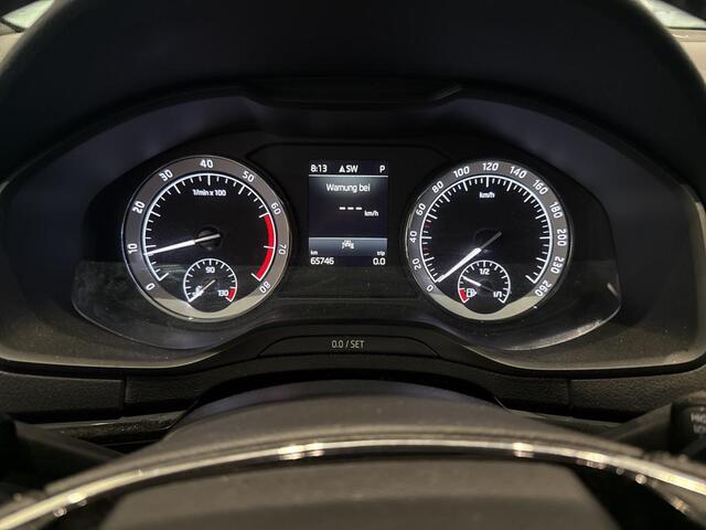 Skoda Karoq 1.5 TSI 150pk Automaat Sportline Business / Trekhaak / Camera / Keyless / Wordt Verwacht