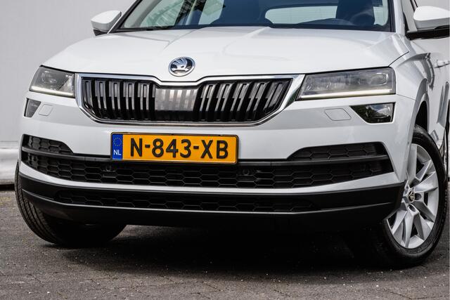 Skoda Karoq 1.0 TSI Business Edition Plus Trekhaak/ Camera/ Navigatie/ Carplay/ Climate control/ Elek. achterklep