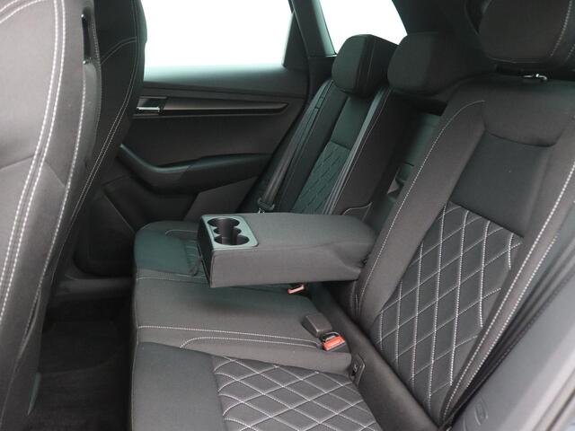 Skoda Karoq 1.5 TSI ACT Sportline Business 150PK DSG Trekhaak, Achteruitrijcamera, Keyless, 19" LM Velgen, Cruise Control, Virtual Cockpit, Elektr. Achterklep