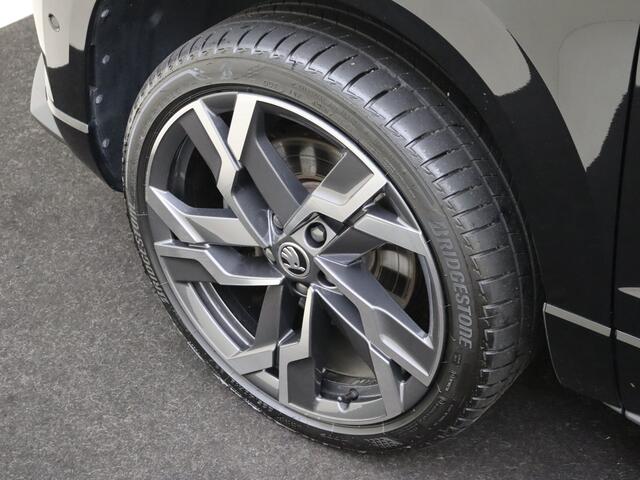 Skoda Karoq 1.5 TSI ACT Sportline Business OPEN DAK PACK BLACK !!!