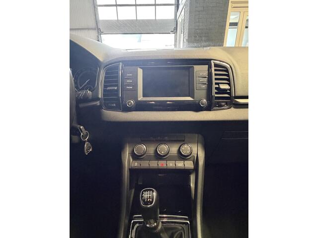 Skoda Karoq 1.0 TSI Ambition CARPLAY,CRUISE