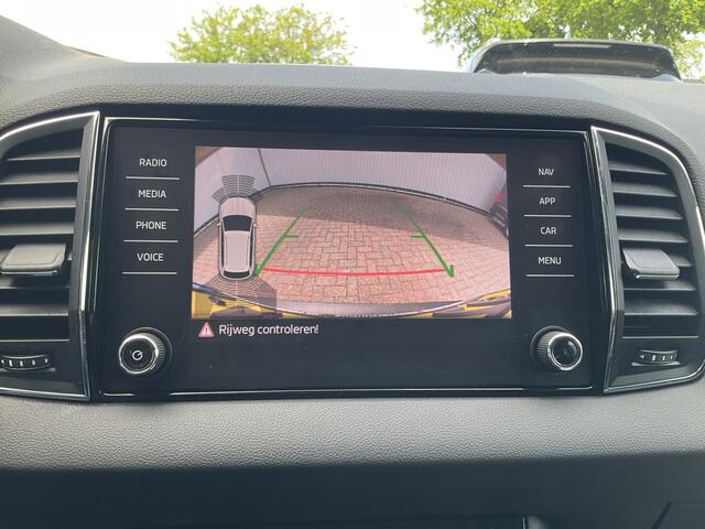 Skoda Karoq 1.5 TSI ACT Style Business Memory Stoelverw Adapt.Cruise Camera Carplay Voll.onderhouden!