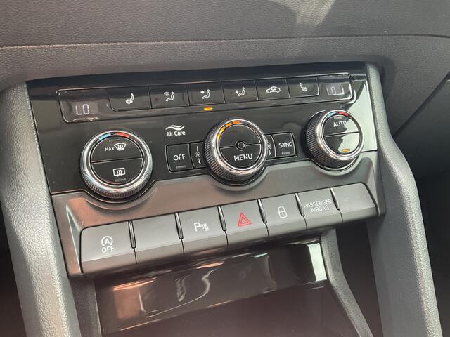 Skoda Karoq 1.5 TSI ACT Style Business Memory Stoelverw Adapt.Cruise Camera Carplay Voll.onderhouden!