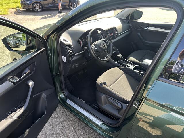 Skoda Karoq 1.5 TSI ACT Business Edition | Trekhaak | Stoel- stuurverw.