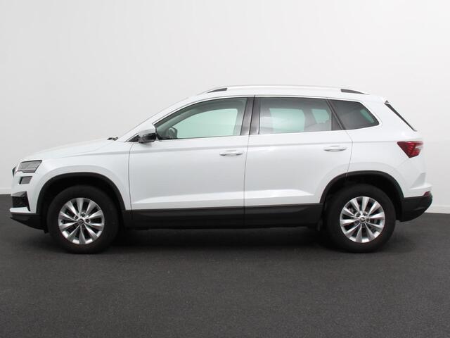 Skoda Karoq 1.5 TSI 150pk DSG Ambition Navigatie Apple Carpla/Android Auto Camera Climate Control Adaptieve Cruise control Lichtmetalen Velgen