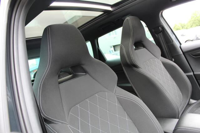 Skoda Karoq 1.5 TSI 150Pk ACT Sportline Business DSG-automaat | Trekhaak | Panoramdak