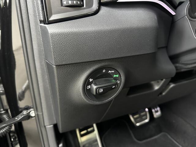 Skoda Karoq 1.5 TSI 150pk ACT Sportline Business | Elek. Trekhaak | Elk. panodak | Navi