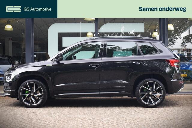 Skoda Karoq 1.5 TSI ACT Sportline Business met TREKHAAK|NAVIGA