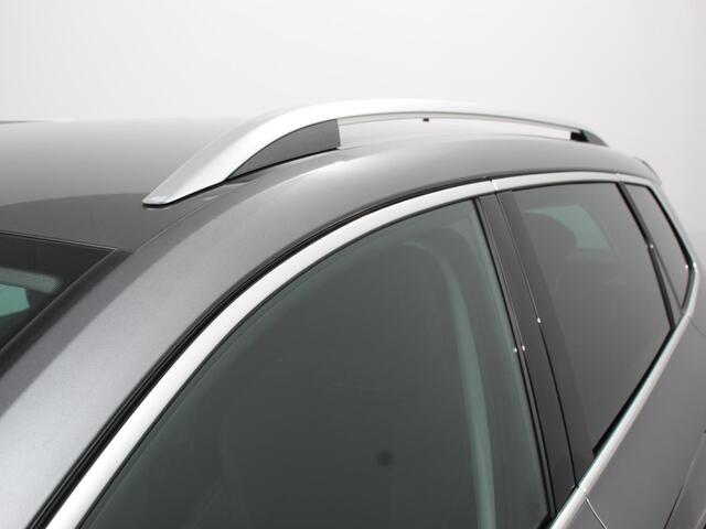 Skoda Karoq 1.5 TSI 150pk DSG ACT Selection Navigatie Apple Carplay/Android Auto Camera Parkeer sensoren Adaptieve Cruise Control Lichtmetalen Velgen Digitale Cockpit
