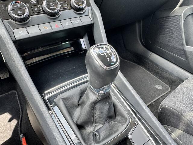 Skoda Karoq 1.0 TSI Business Edition*Virtual Cockpit*Trekhaak*Navigatie*