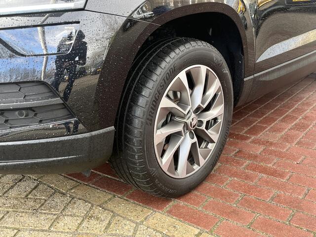 Skoda Karoq 1.5 TSI ACT Style / Panoramadak / Achteruitrij camera / Led verlichting / Elek Achterklep / 17''LMV