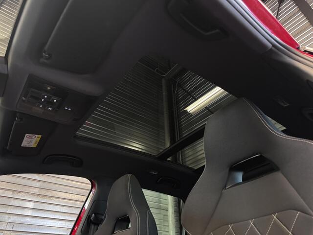 Skoda Karoq 1.5 TSI ACT Sportline | Panodak | Trekhaak | Stoelverwarming |