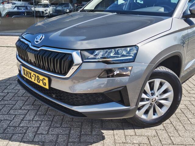 Skoda Karoq 1.5 TSI ACT Business Edition | Sensoren v/a | Achteruitrijcam. |