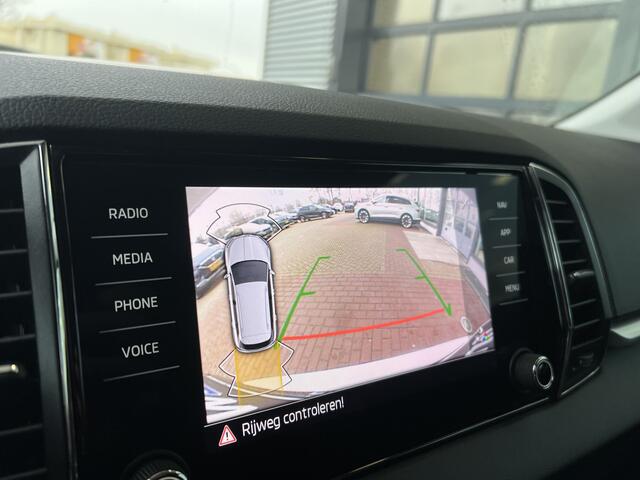 Skoda Karoq 1.5 TSI ACT Ambition / Virtual Cockpit / Stoelverwarming V+A / Achteruitrij camera / Climate control / 18'' LMV
