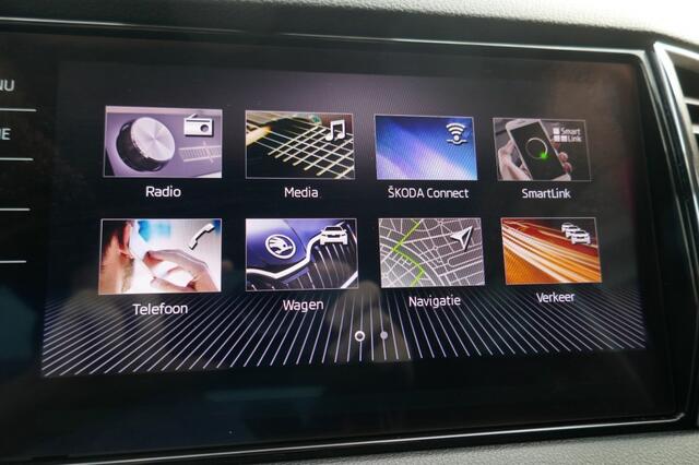Skoda Karoq 1.5 TSI ACT STYLE BUS. 150 PK TREKHAAK/CANTION AUDIO/CAMERA
