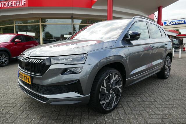 Skoda Karoq 1.5 TSI SPORTL. BUS. 150 PK NIEUW MODEL/CAMERA/MATRIX LED/PANODAK