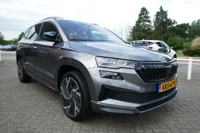 Skoda Karoq 1.5 TSI SPORTL. BUS. 150 PK NIEUW MODEL/CAMERA/MATRIX LED/PANODAK