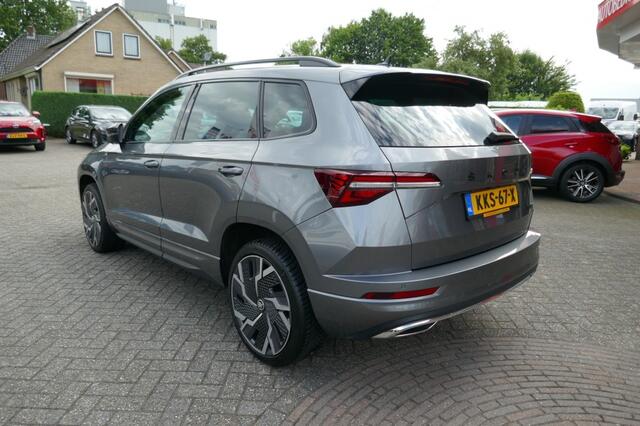 Skoda Karoq 1.5 TSI SPORTL. BUS. 150 PK NIEUW MODEL/CAMERA/MATRIX LED/PANODAK