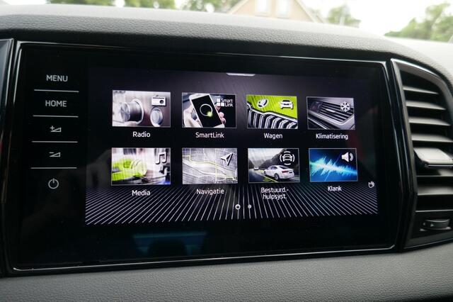 Skoda Karoq 1.5 TSI SPORTL. BUS. 150 PK NIEUW MODEL/CAMERA/MATRIX LED/PANODAK