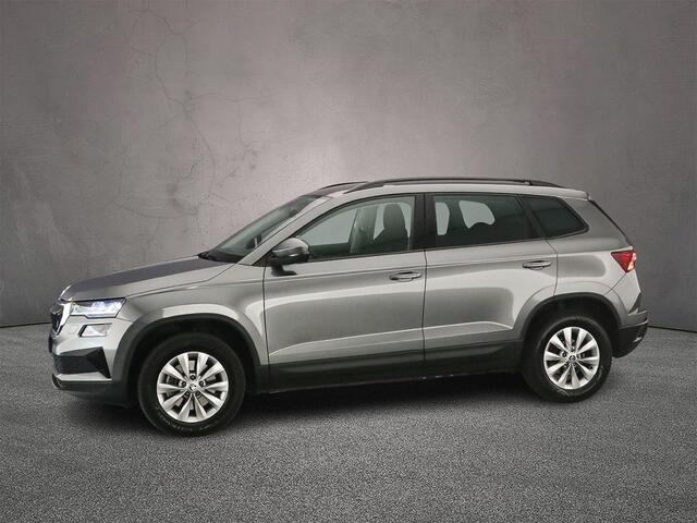 Skoda Karoq Business Edition 1.5 TSI 150pk DSG Automaat Achteruitrijcamera, Cruise control, Parkeersensoren, Stoelverwarming, LED koplampen, App connect