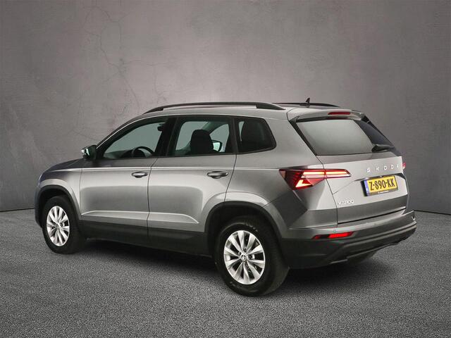 Skoda Karoq Business Edition 1.5 TSI 150pk DSG Automaat Achteruitrijcamera, Cruise control, Parkeersensoren, Stoelverwarming, LED koplampen, App connect