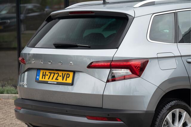 Skoda Karoq 1.0 TSI Style | Trekhaak | ACC | Camera | Navi | Apple CarPlay | Stoelverw. | 4season