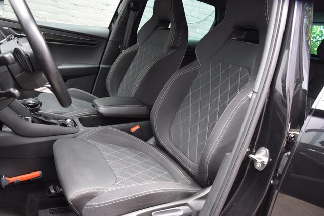 Skoda Karoq 1.5 TSI 150PK ACT Sportline Business DSG Automaat | Org. NL | BOVAG Garantie | Adaptive Cruise Control | El. Achterklep | Keyless Entry | Camera | 19'' Velgen |