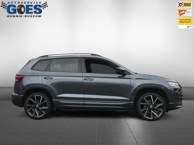 Skoda Karoq 1.5 TSI Sportline Busines | trekhaak | camera |stuurverwarming