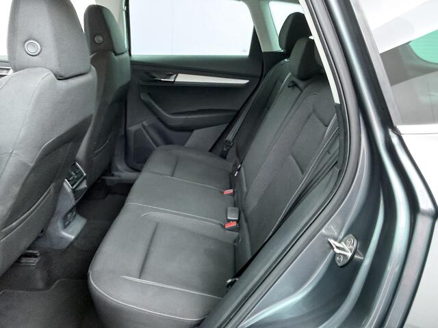 Skoda Karoq 1.5 TSI ACT 150pk Business Edition | Cruise Control | Climate Control | Camera | Apple Carplay & Android Auto |